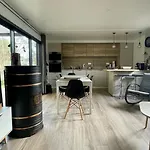 Affittacamere Comfortable With Heated Swimming Pool And Jacuzzi Open Year Round Les Mathes